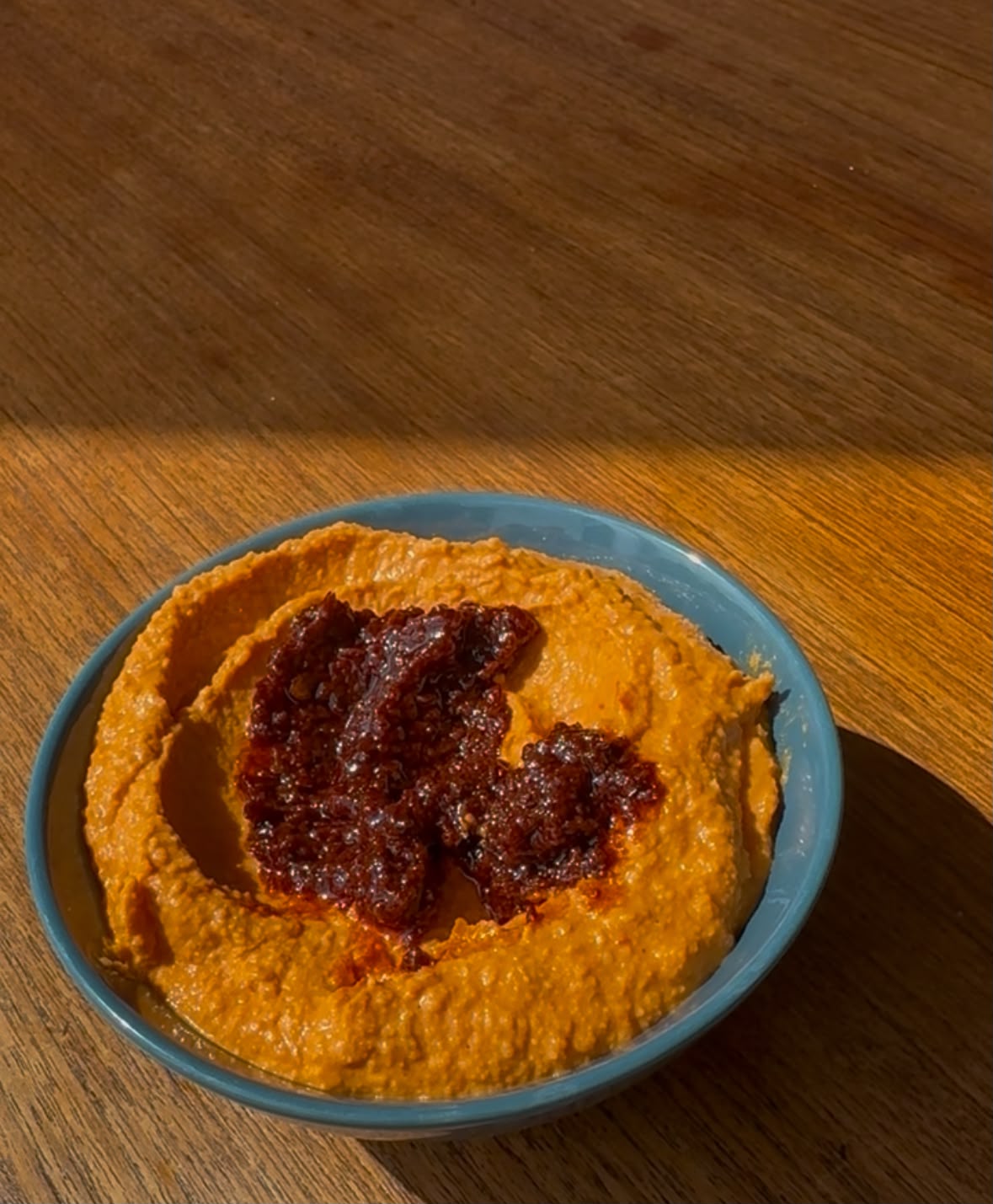 Red peppers dip for Chickpowa crackers